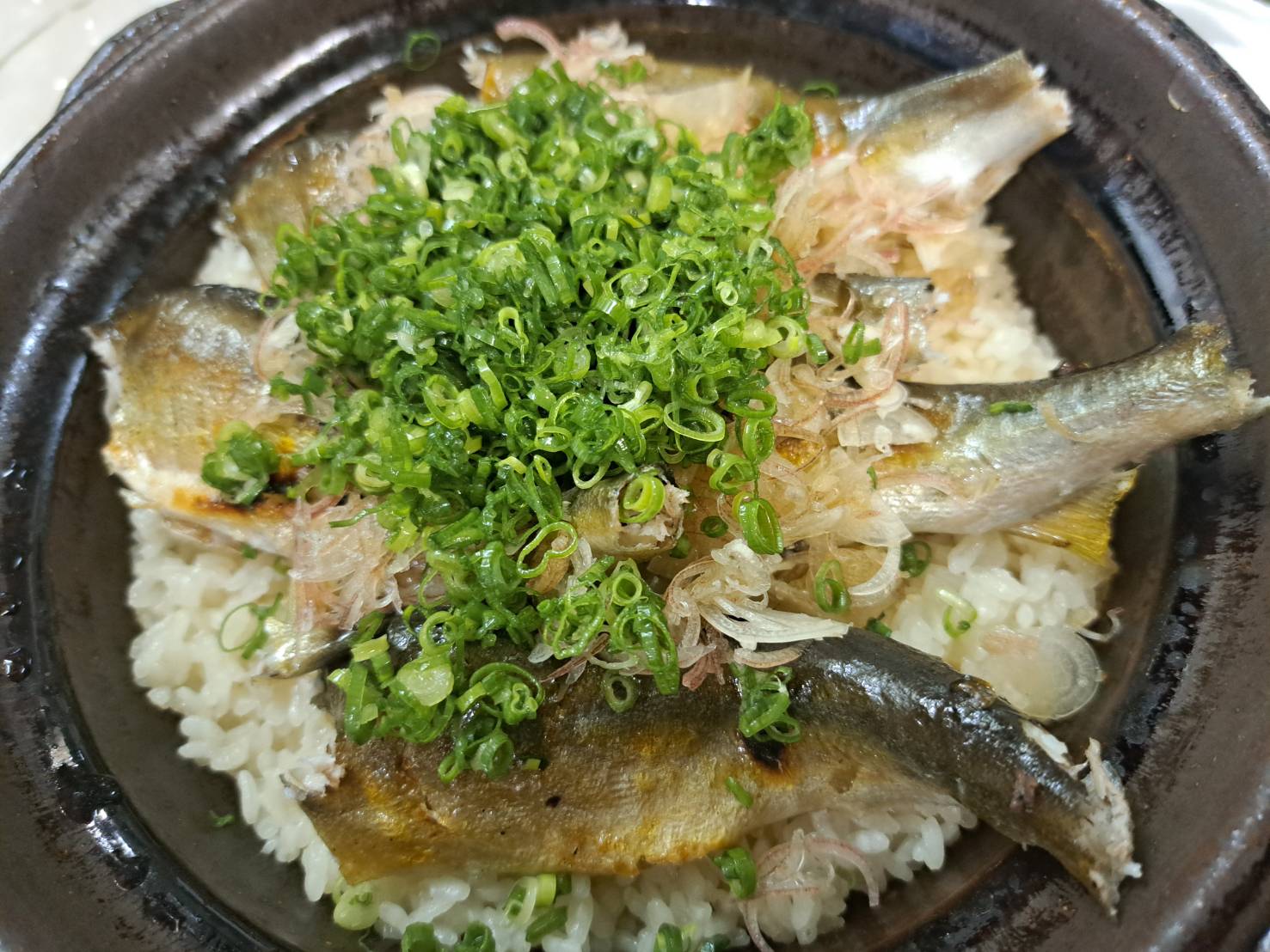 鮎の土鍋ご飯